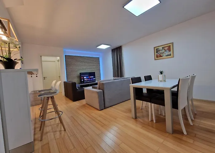Residence-apartment-giuliano-punta Skala, Pribjeći