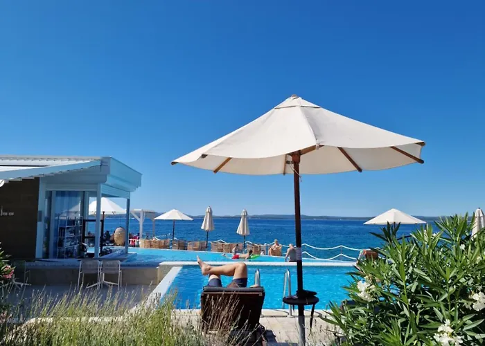 Residence-apartment-giuliano-punta Skala, Pribjeći