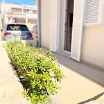 Residence-apartment-giuliano-punta Skala,