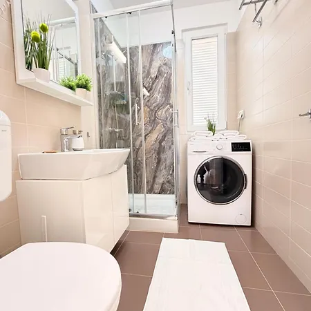 Residence-apartment-giuliano-punta Skala, *