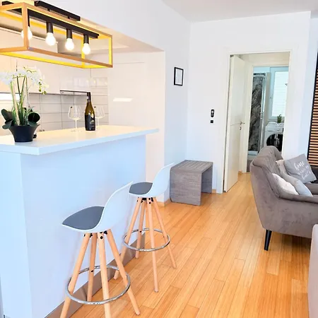 Residence-apartment-giuliano-punta Skala, Station touristique *
