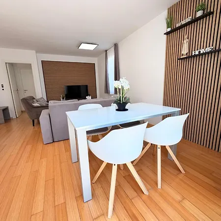 Residence-apartment-giuliano-punta Skala, Petrčane