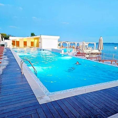 Residence-apartment-giuliano-punta Skala, Pribjeći Petrcane