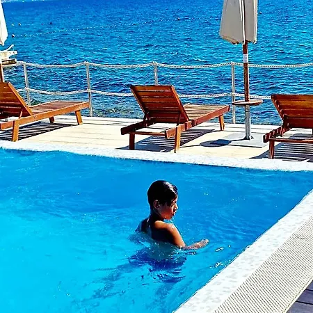 Residence-apartment-giuliano-punta Skala, 度假村