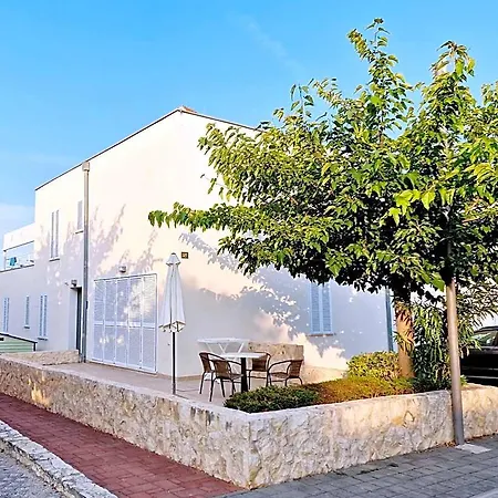 Residence-apartment-giuliano-punta Skala, Pribjeći Petrcane